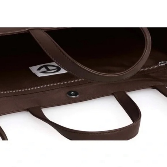 Brand new with tags Telfar Chocolate brown Telfar XL Bag - Picture 3 of 3